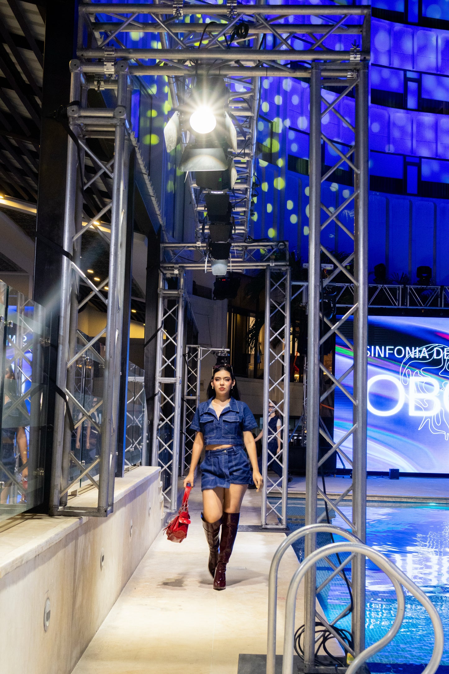 SET BOSS IN DENIM REF O-9002